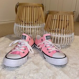 Converse Shoes - Pink Converse AllStar Shoes Size 6 Converse Shoes - Pink Converse AllStar Shoes Size 6